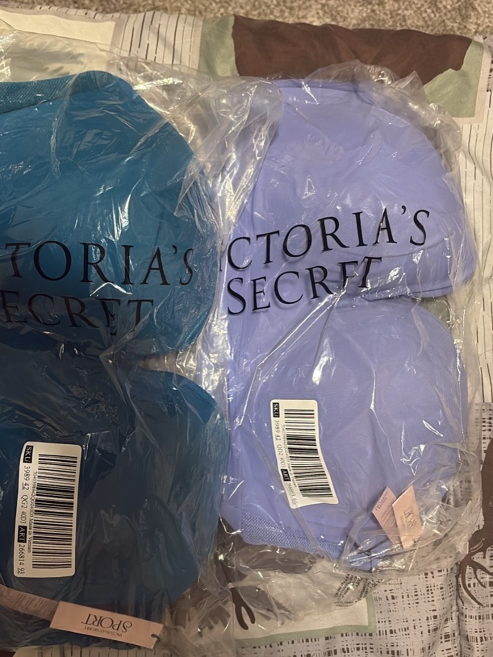 (2) New with Tags  Victora Secret Sports Bras 40DDD